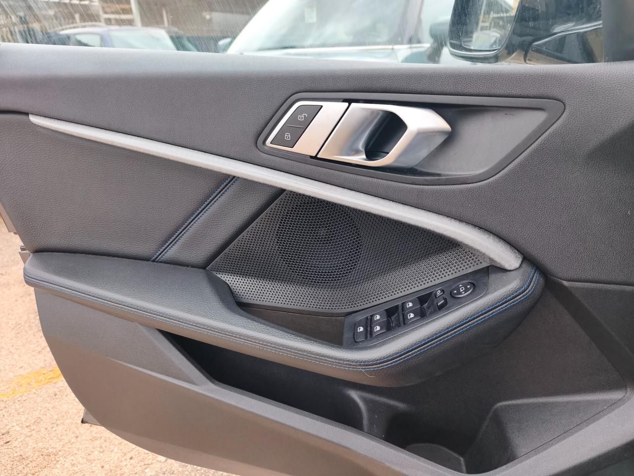 Bmw 116 116d 5p. Msport full led cockpit