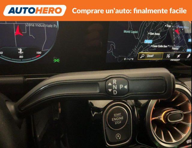 MERCEDES-BENZ GLA 200 d Automatic Premium