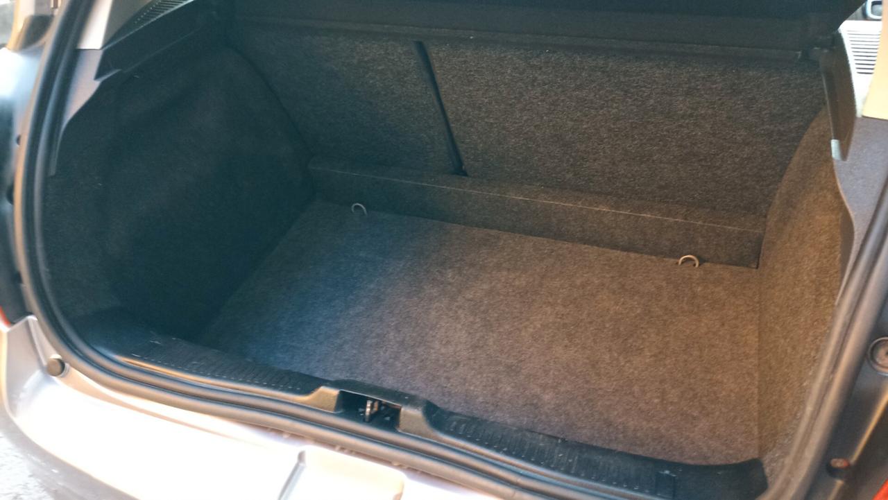 Renault Clio 1.2 16V 5 porte Dynamique