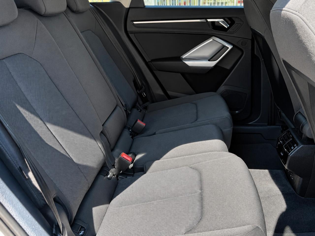 Audi Q3 35 TDI S tronic Business Advanced