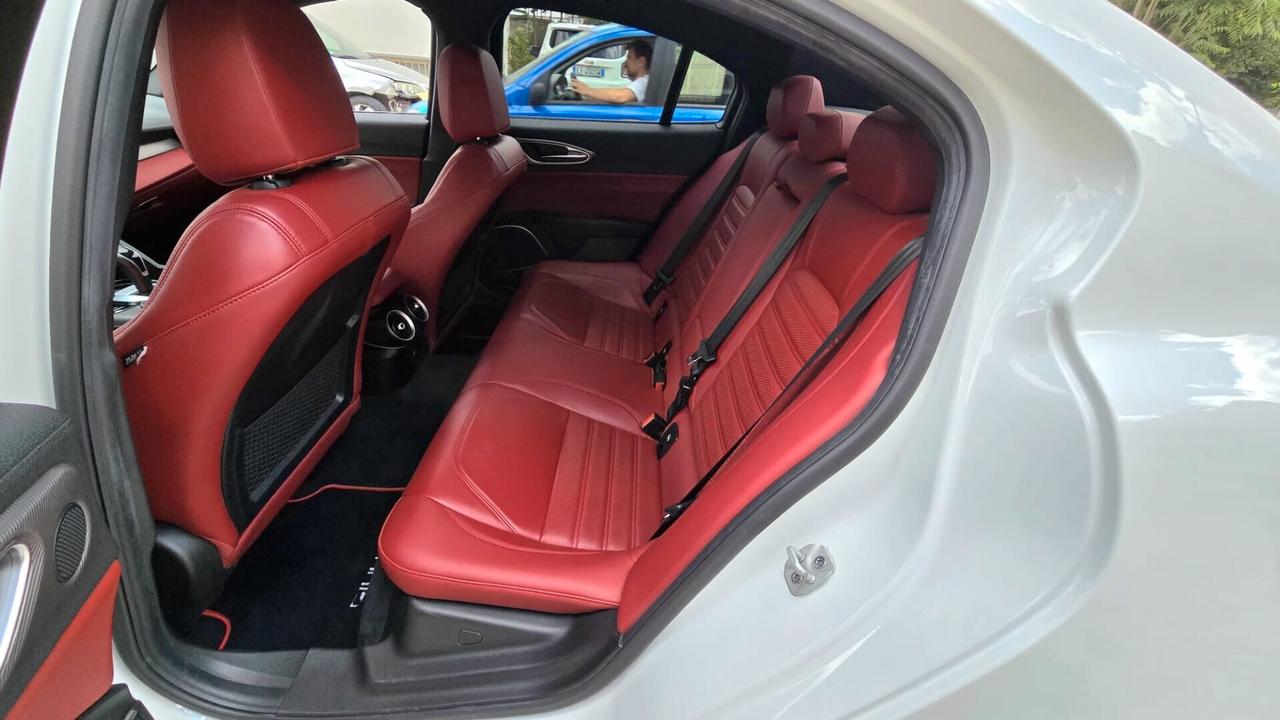ALFA GIULIA 2.0 TURBO 280cv Q4 VELOCE AT8