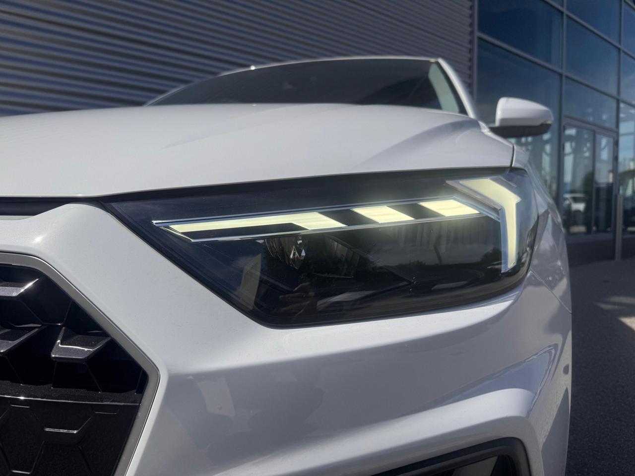 AUDI A1 SPORTBACK 30 TFSI S-LINE EDITION
