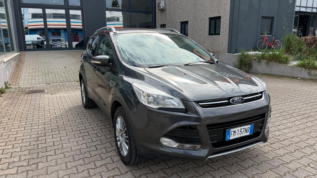 Ford Kuga 2.0 TDCI 163 CV 4WD Powershift Titanium