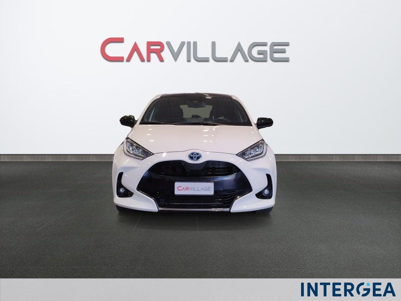 TOYOTA Yaris 1.5h Lounge