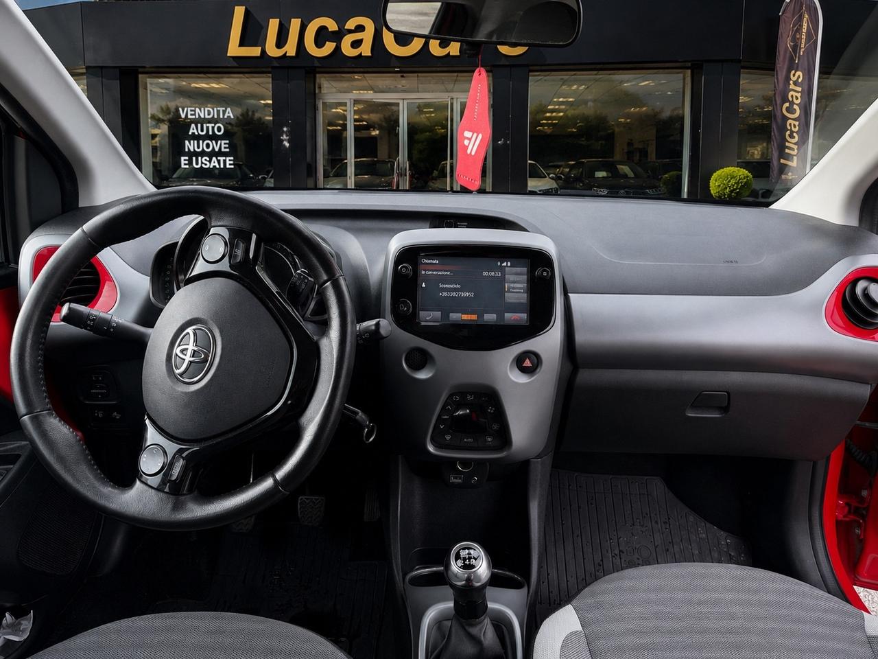 Toyota Aygo 1.0 VVT-i 72 CV 5 porte x-clusiv