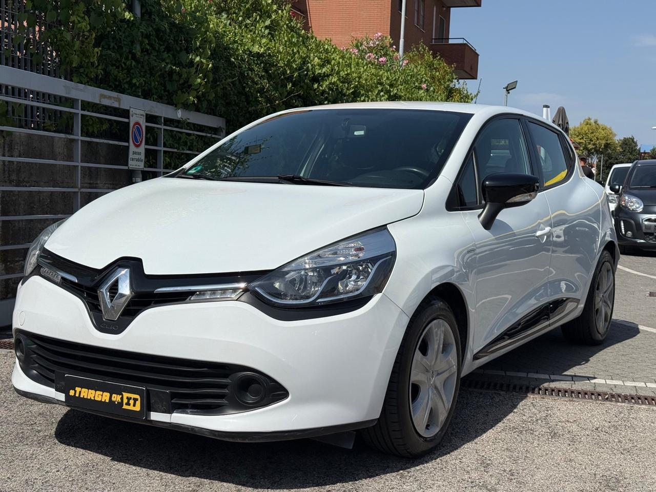 Renault Clio 1.2 75CV 5 porte LIMITED GARANTITA
