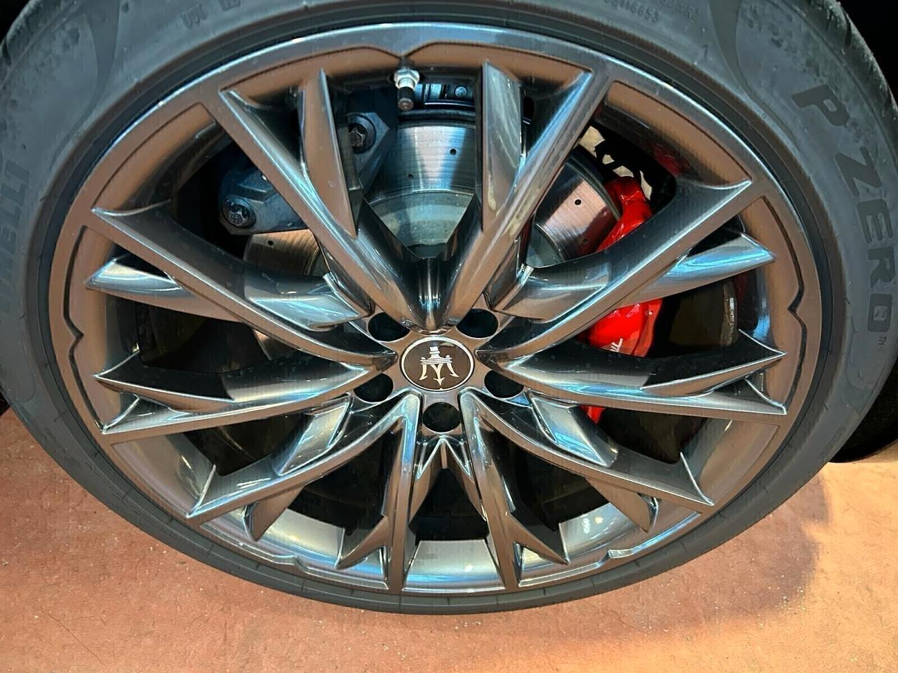 Maserati Ghibli GRANSPORT L4 330 CV MHEV 26000 km