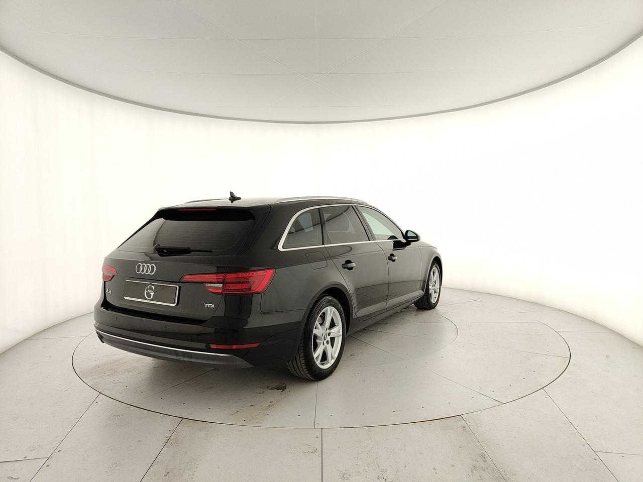 AUDI A4 Avant 35 2.0 tdi Business 150cv s-tronic my16