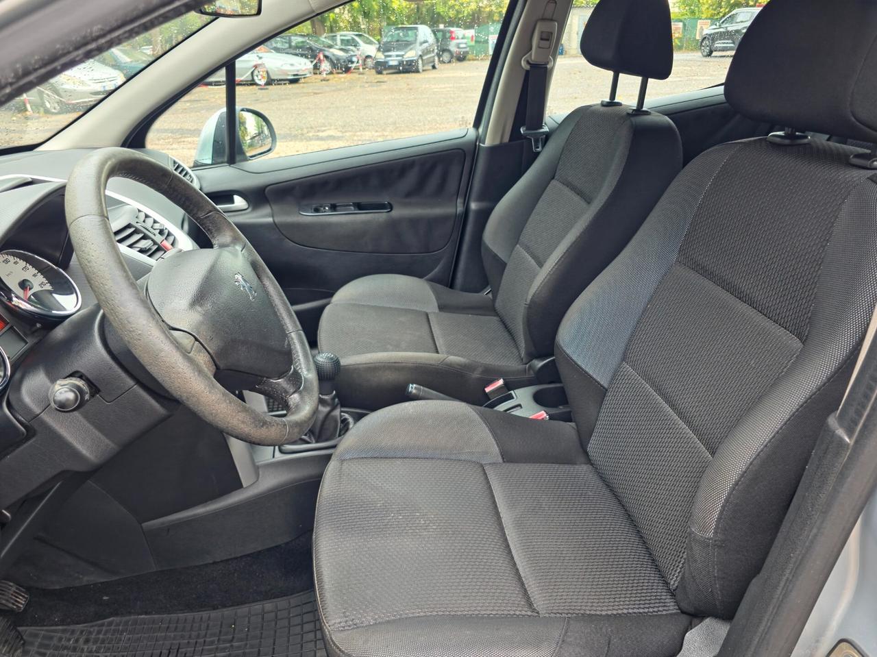 Peugeot 207 1.4 HDi 70CV FAP 5p. XS E5 Manuale NEO 2010