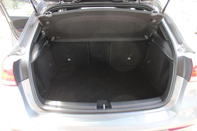MERCEDES-BENZ A 250 Automatic Premium AMG-TETTO-NIGHT-19"
