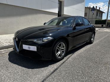 Alfa Romeo Giulia 2.2 Turbo AT8 160CV Business