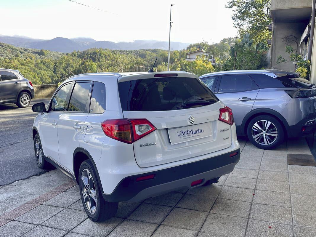 Suzuki Vitara 1.6 DDiS 4WD AllGrip V-Top Navigatore-Telecamera post.-Sedili Pelle-Alcantara
