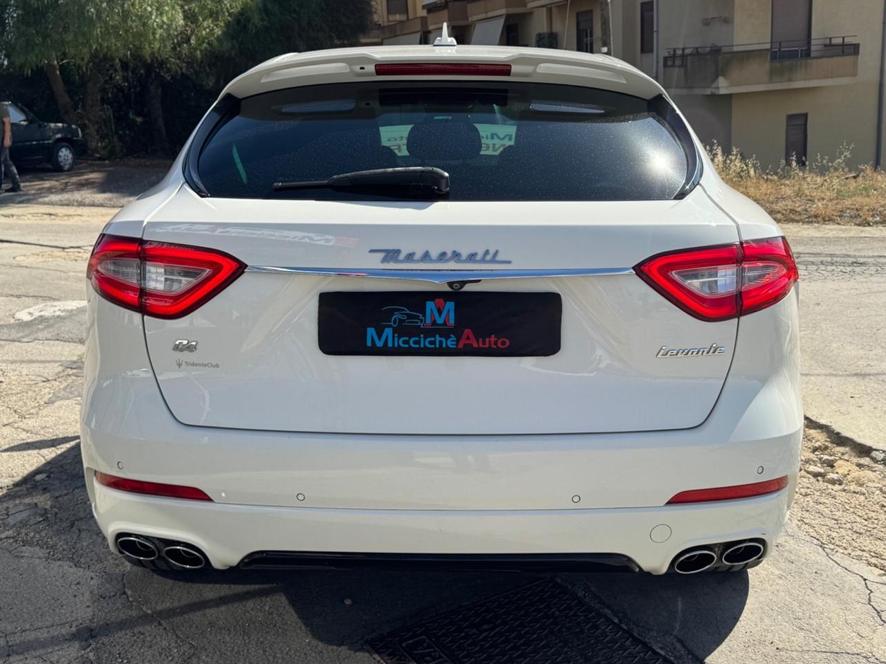 MASERATI LEVANTE 3.0 D V6 250 GRANSPORT IVA ESPOSTA