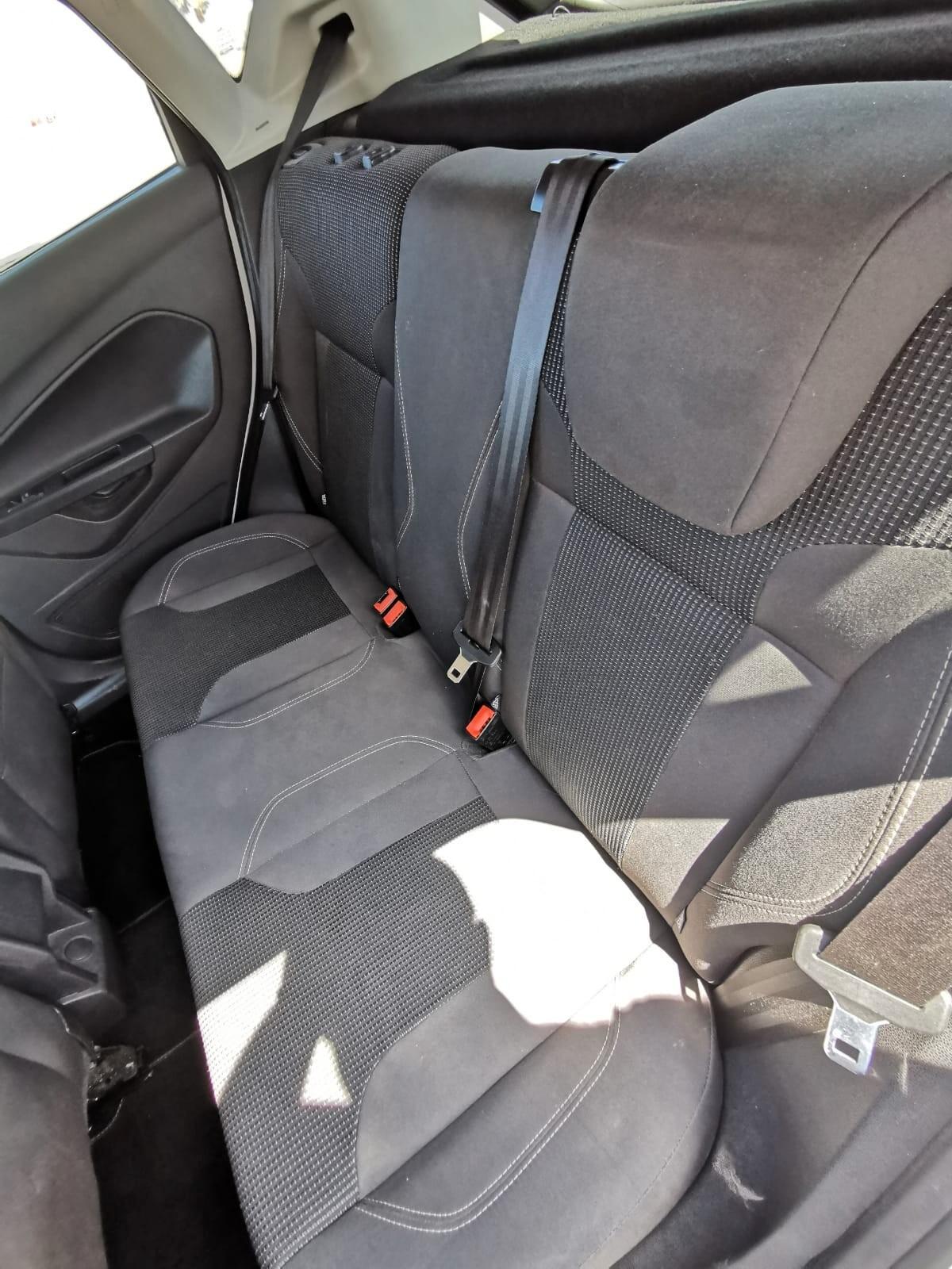 Ford Fiesta 1.4 5p. Bz.- GPL Titanium - 2016