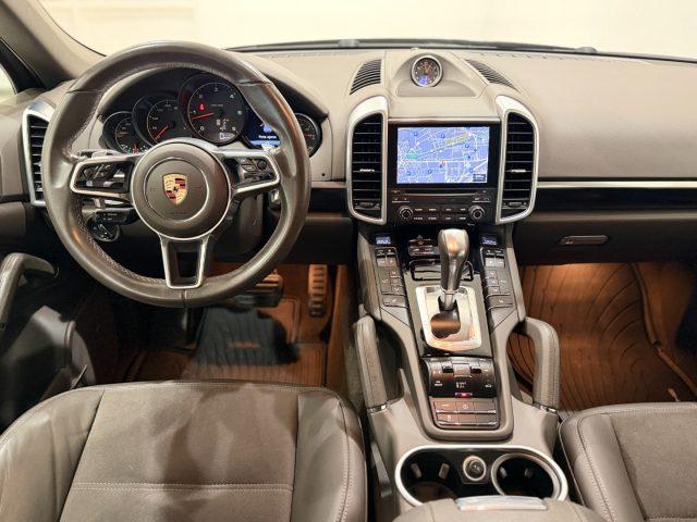 PORSCHE Cayenne 3.0 Diesel Platinum Edition