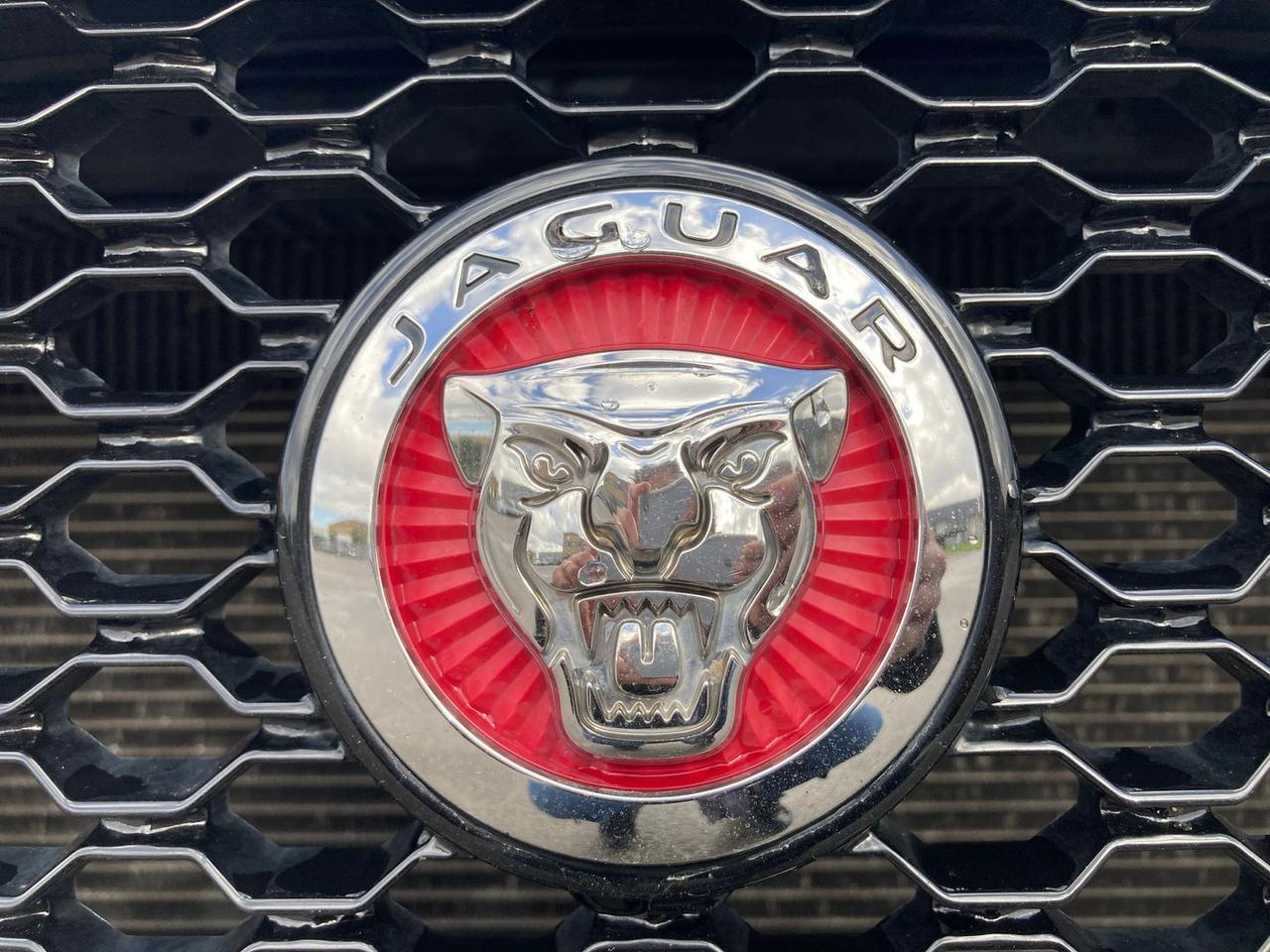 Jaguar F-Pace 2.0 20d Turbo Ch #4808