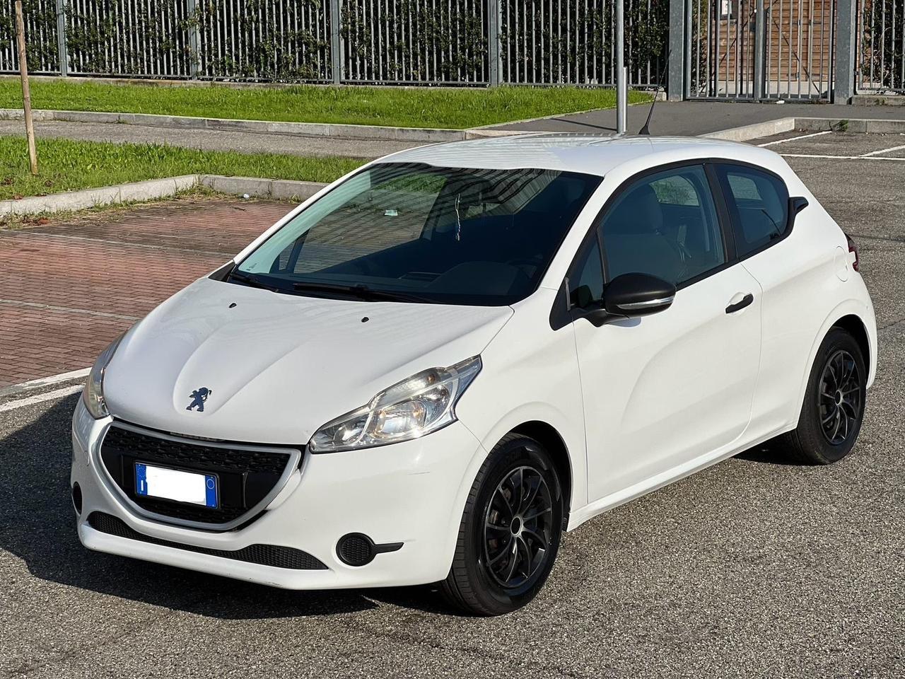 Peugeot 208 PureTech 68 3 porte Access