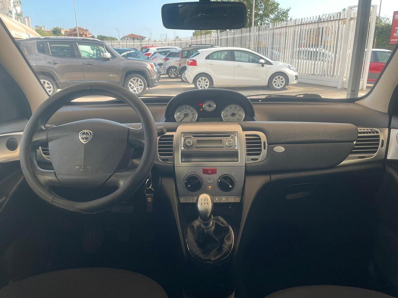Lancia Ypsilon 1.2 Versus