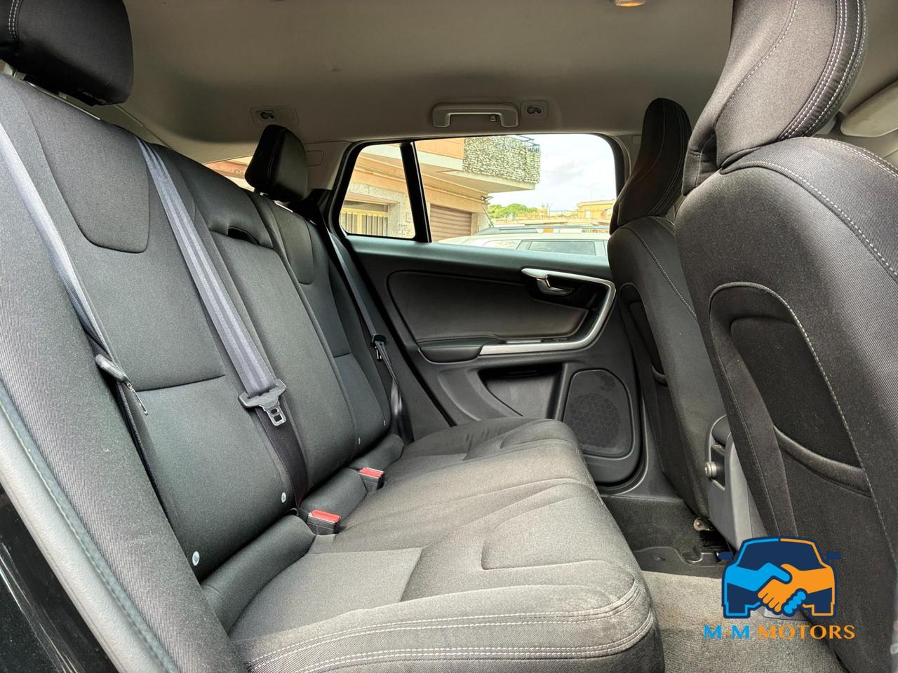 Volvo V60 2.0 d2 Business geartronic 120 cv