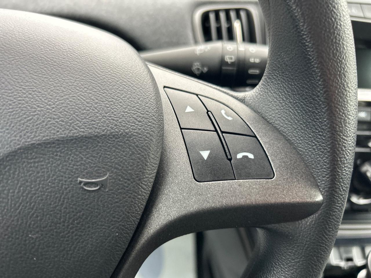 Lancia Ypsilon 1.0 firefly hybrid Silver Plus s&s 70cv
