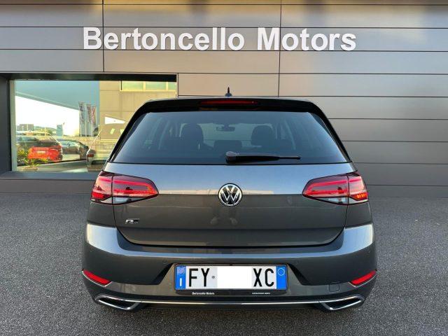 VOLKSWAGEN Golf 1.5 TGI 130cv DSG 5p. HIGHLINE R-LINE PACK-LED-NAV