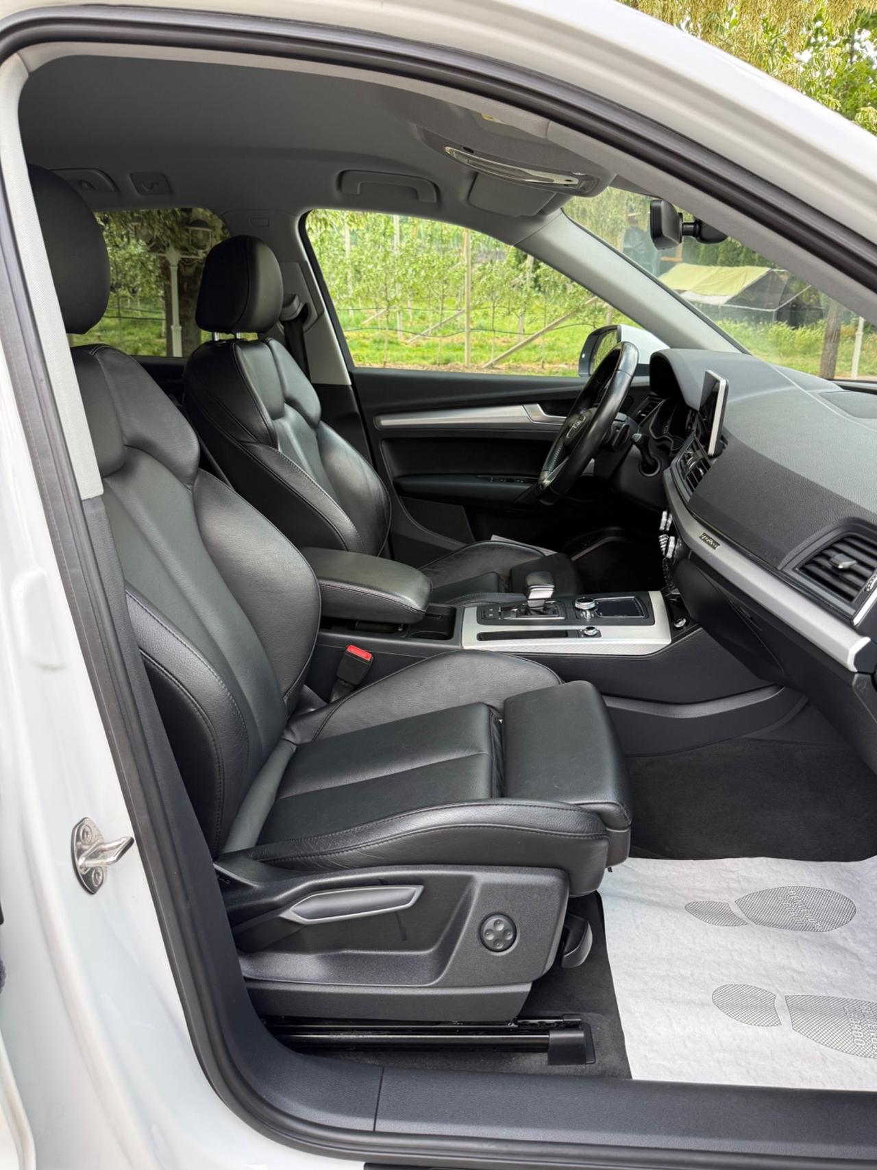 Audi Q5 2.0 TDI 190 CV quattro S tronic Business Sport