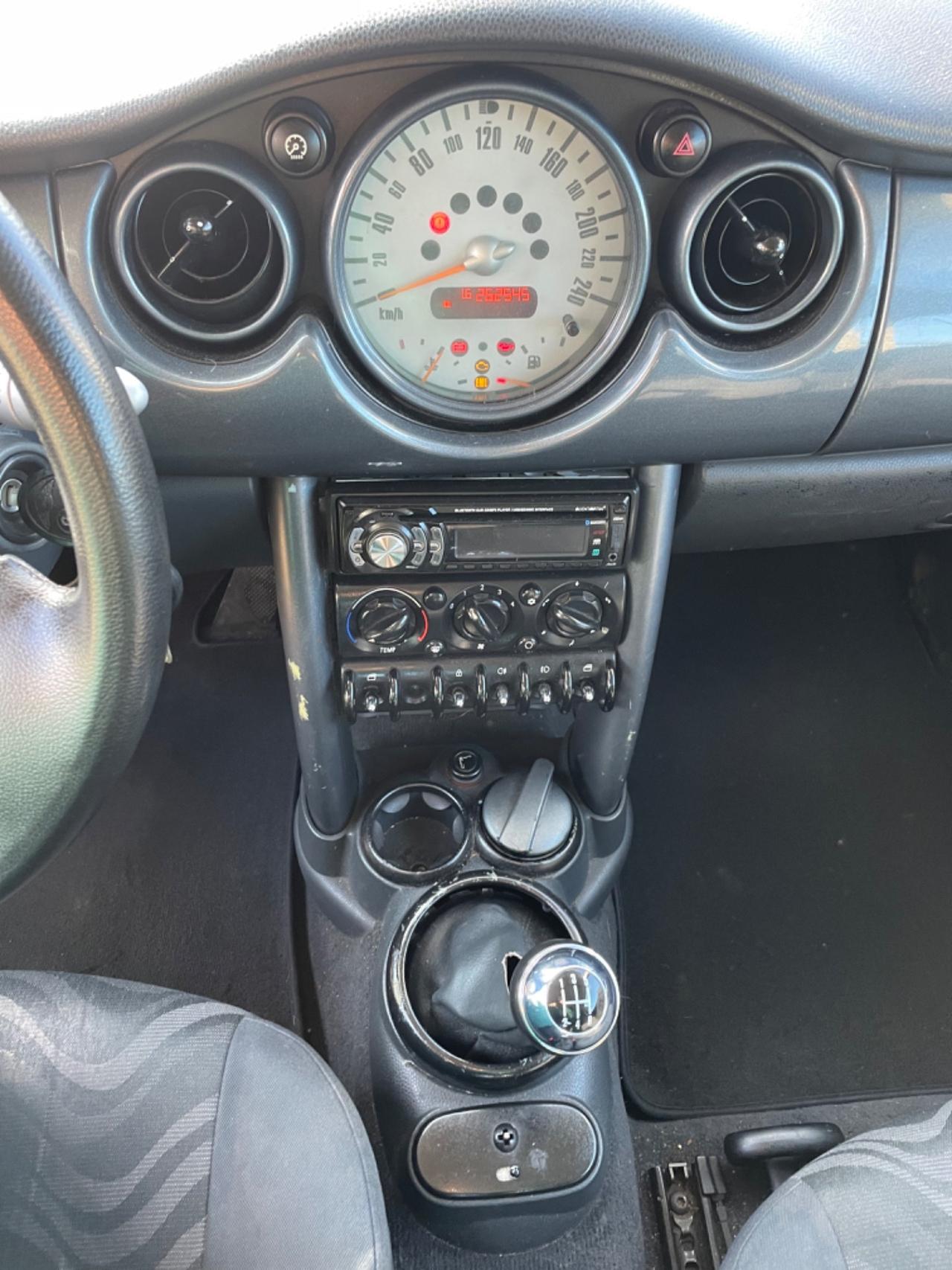 Mini 1.6 One benzina