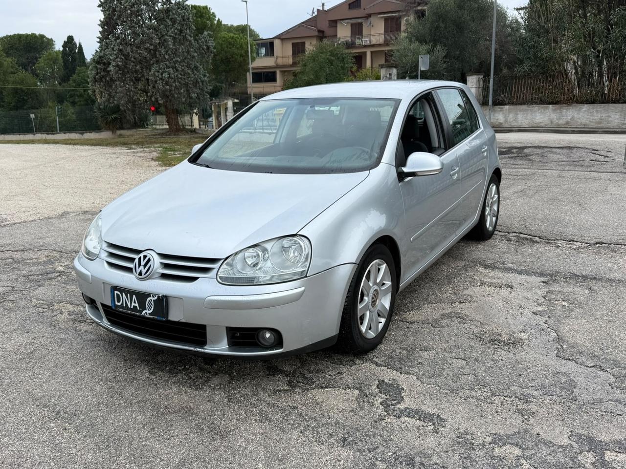 Volkswagen Golf 2.0 TDi Sportline UNIPROPR