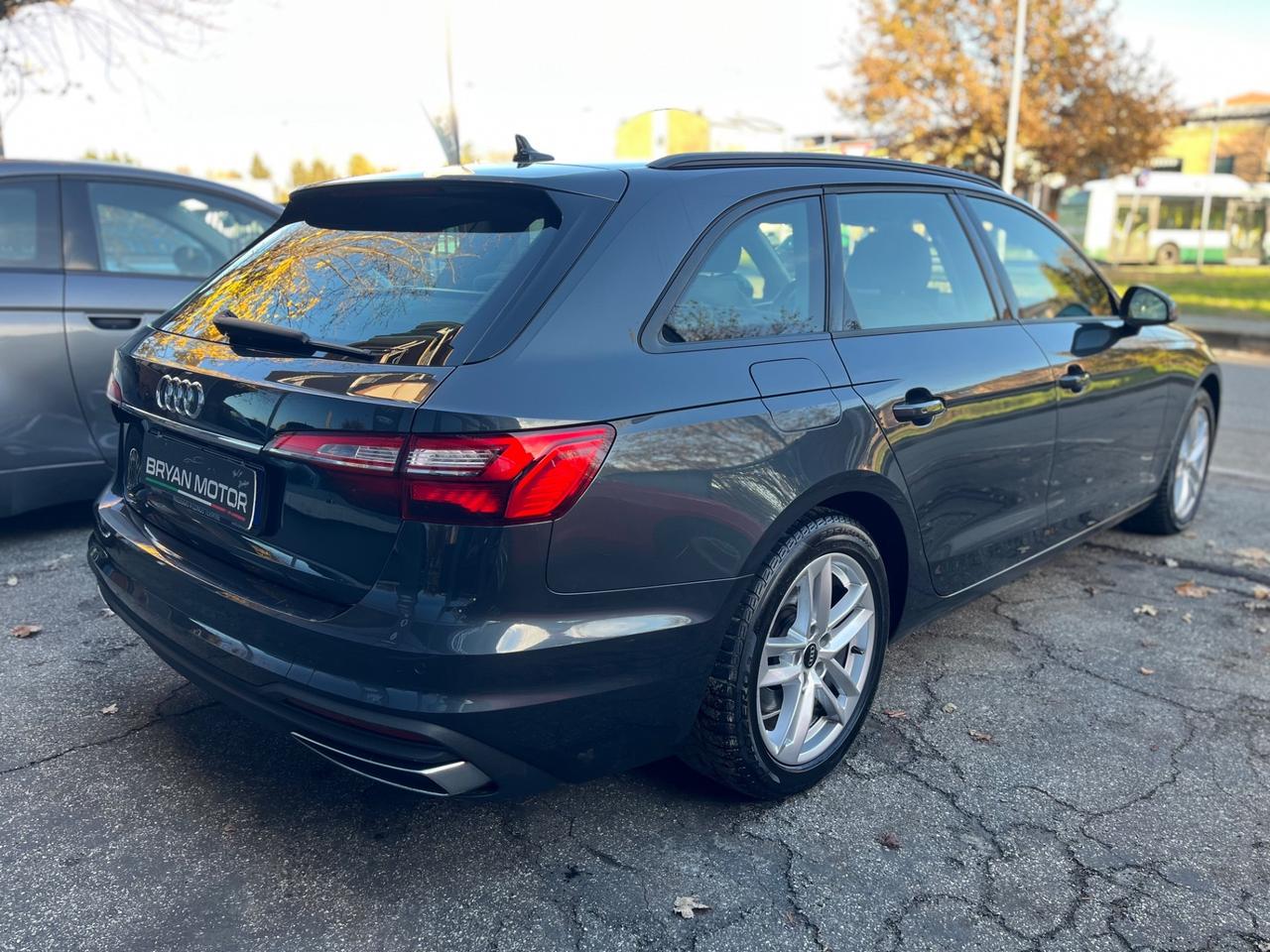 Audi A4 Avant 40 TDI S tronic Business