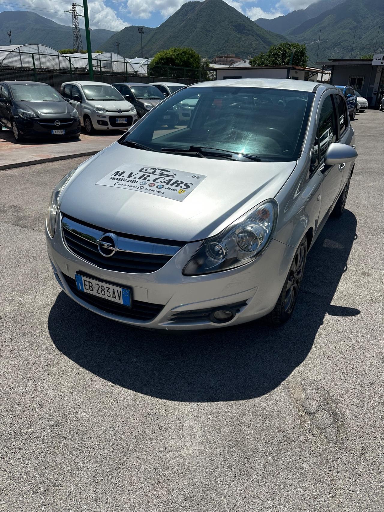 Opel Corsa 1.2 80CV 5 porte GPL-TECH Edition
