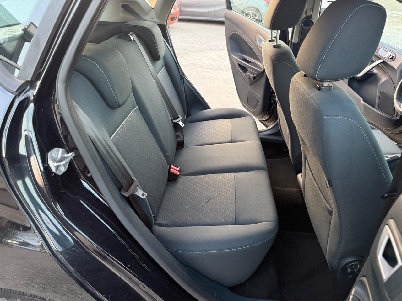 Ford Fiesta 1.6 TDCi 95 CV 5p. Titanium
