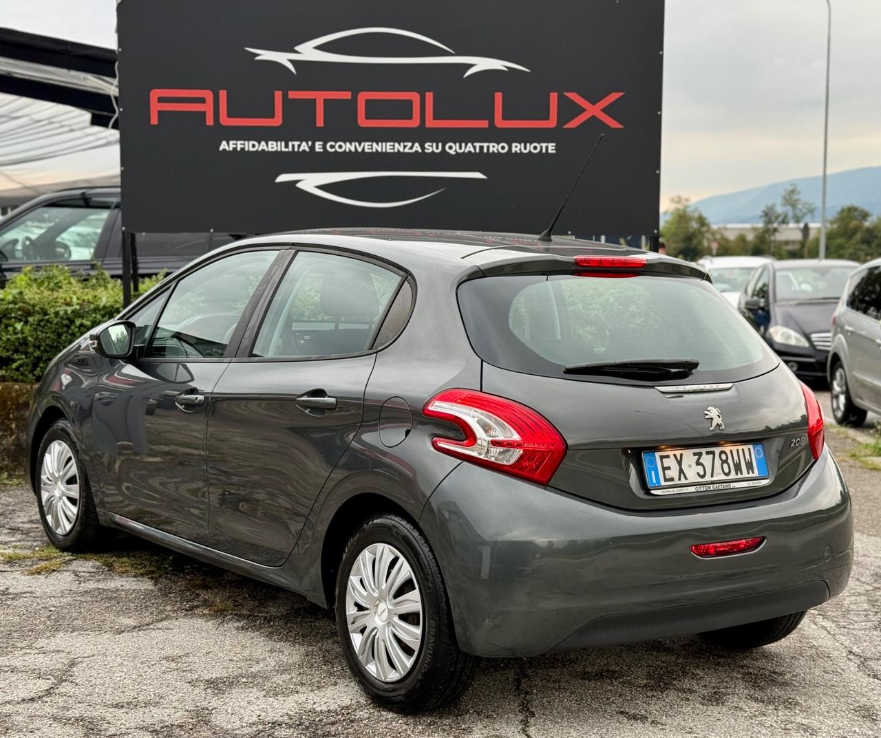 Peugeot 208 1.4 HDi 68 CV 5 porte OK NEO PATENTATI