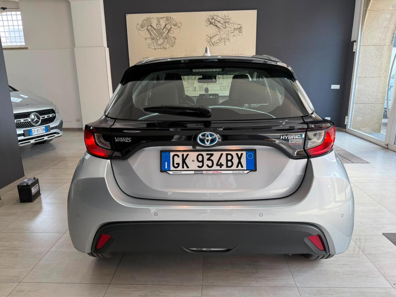 Toyota Yaris 1.5 Hybrid 5 porte Business