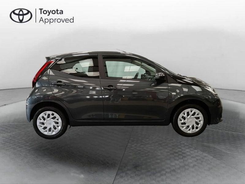 Toyota Aygo Aygo Connect 1.0 VVT-i 72 CV 5 porte x-play