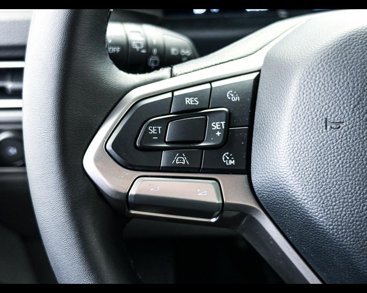 VOLKSWAGEN Caravelle 7ª '25-> - Caravelle 2.0 TDI 150CV PC Life