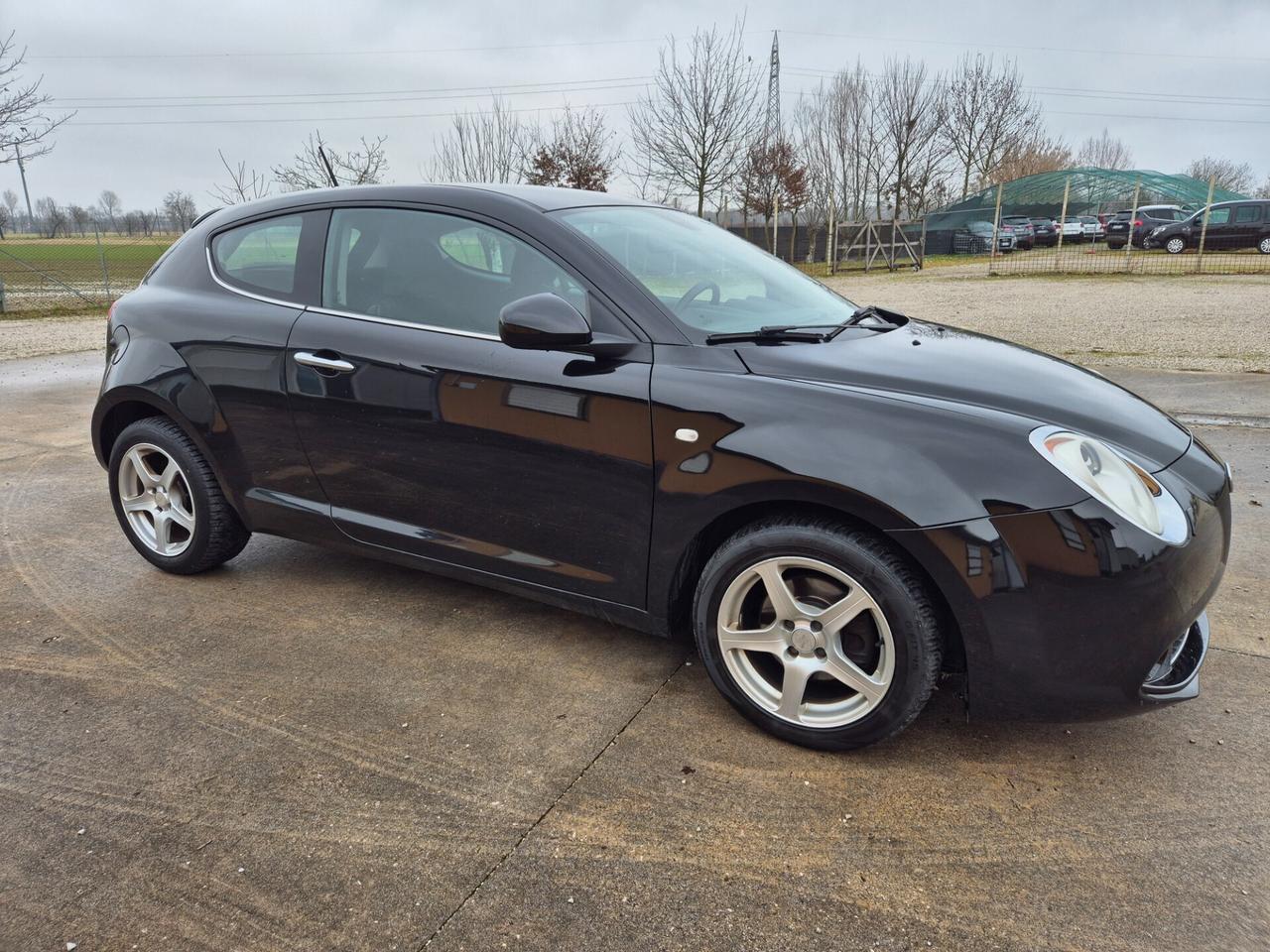 Alfa Romeo MiTo 1.6 JTDm 16V Distinctive Sport Pac