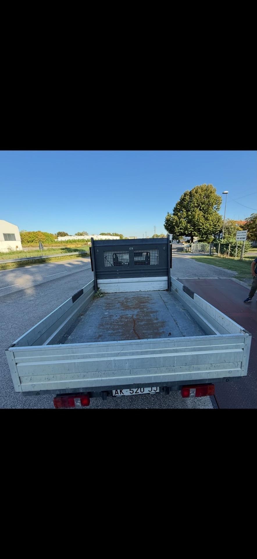 Nissan Trade 2.0 Disel