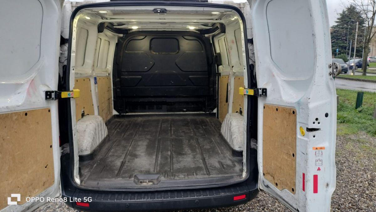 FORD transit custom 270 2.0 tdci 130cv Trend L1H1 E6 transit custom 270 2.0 tdci 130cv Trend L1H1 E6
