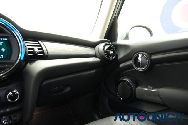 MINI Cooper 1.5 HYPE 5 PORTE AUTOMATICA UNION JACK FULL LED