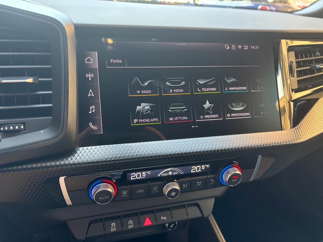 Audi A1 allstreet 30 TFSI S tronic Identity Contrast