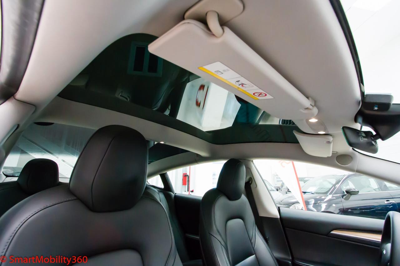 Tesla Model 3 Long Range Dual Motor AWD - Promo finanziamento: 2.500 € di anticipo e 413 €/mese!