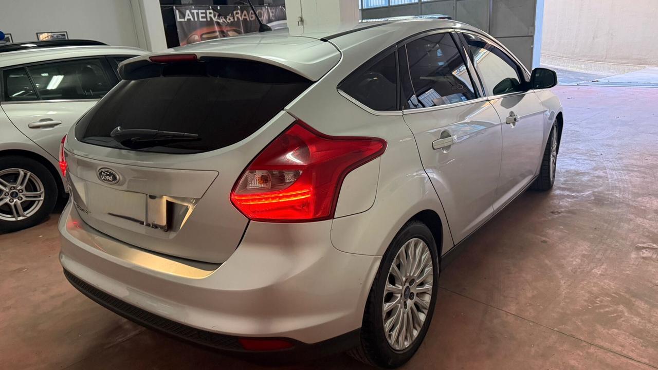 Ford Focus 1.6 TDCi 115 CV Titanium bluetooth navi led