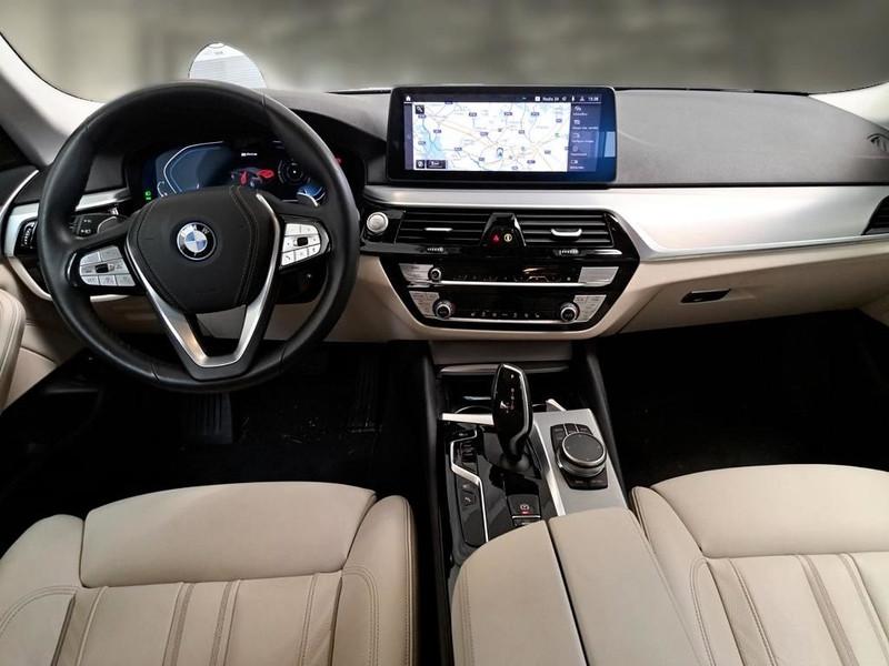 BMW 530 XDRIVE BUSINESS AUTO TOURING STATION WAGON