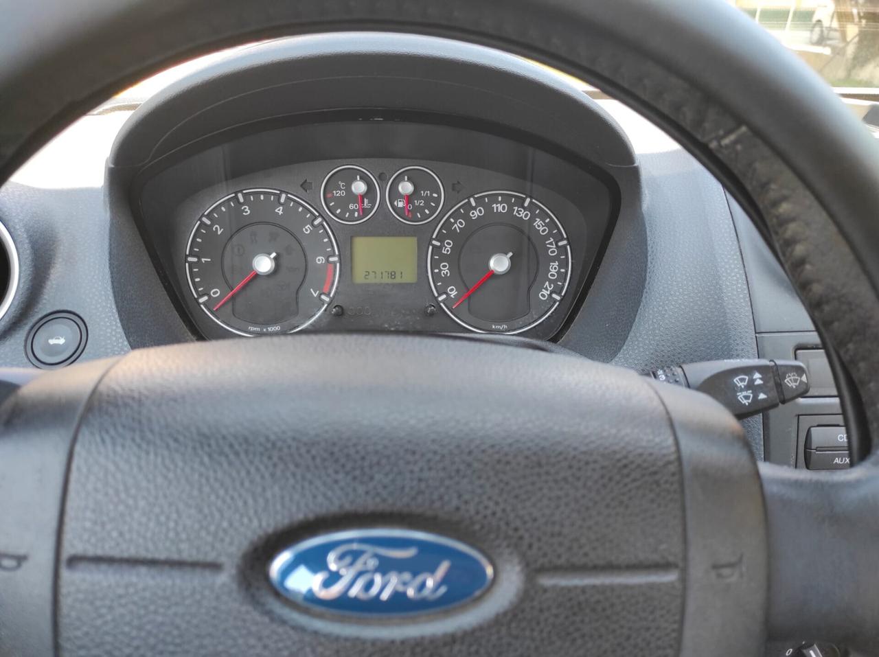 Ford Fiesta 1.2 16V 5p. Ghia GPL