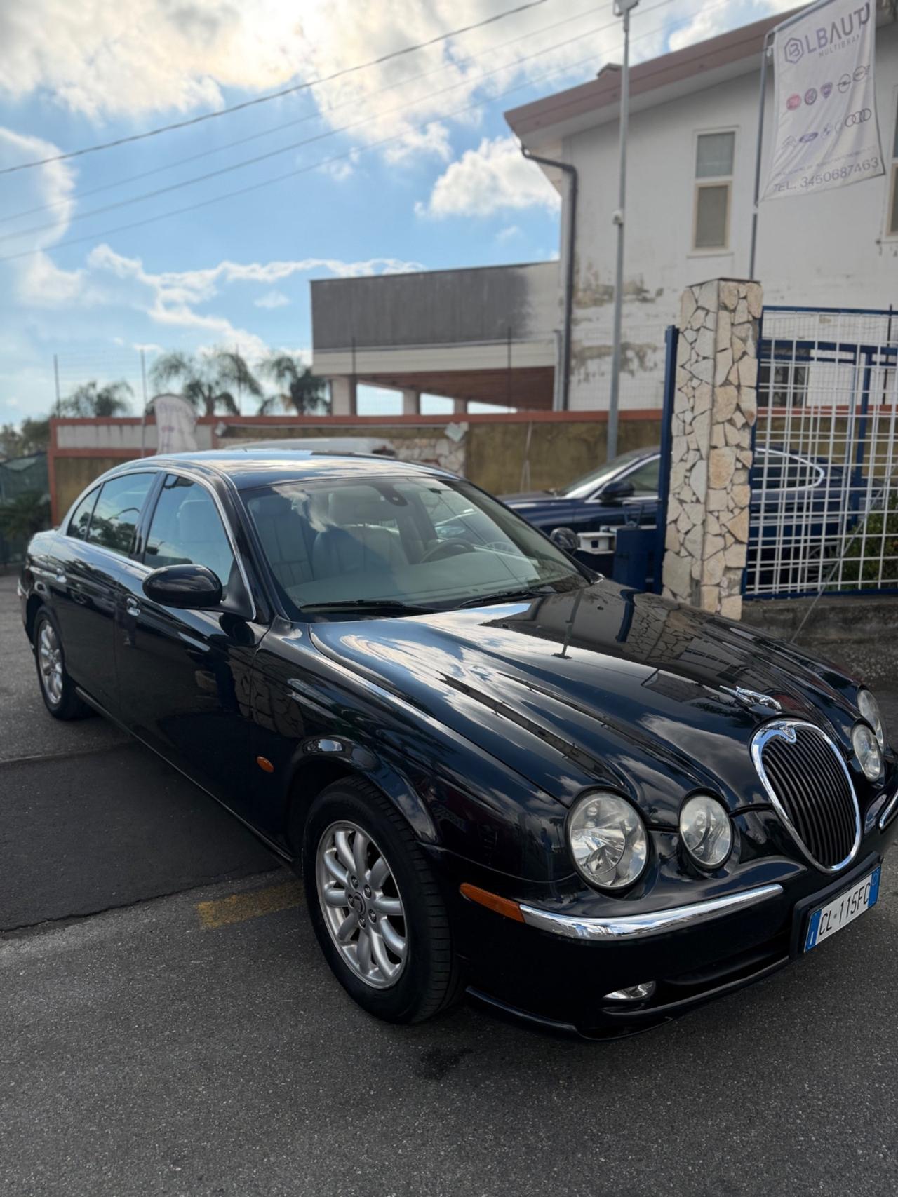 Jaguar S-Type 2.5 V6 cat Executive