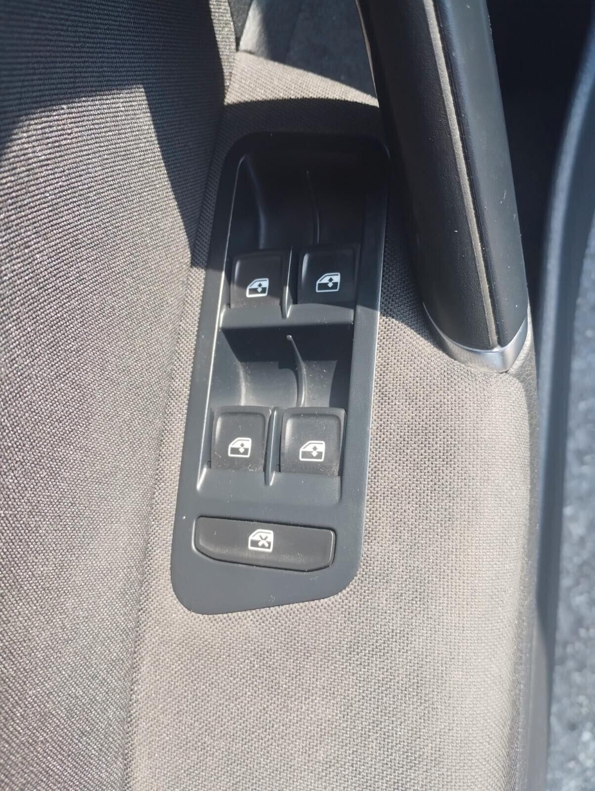Volkswagen Golf Variant Golf Variant 1.6 TDI 115 CV Business BlueMotion Technology