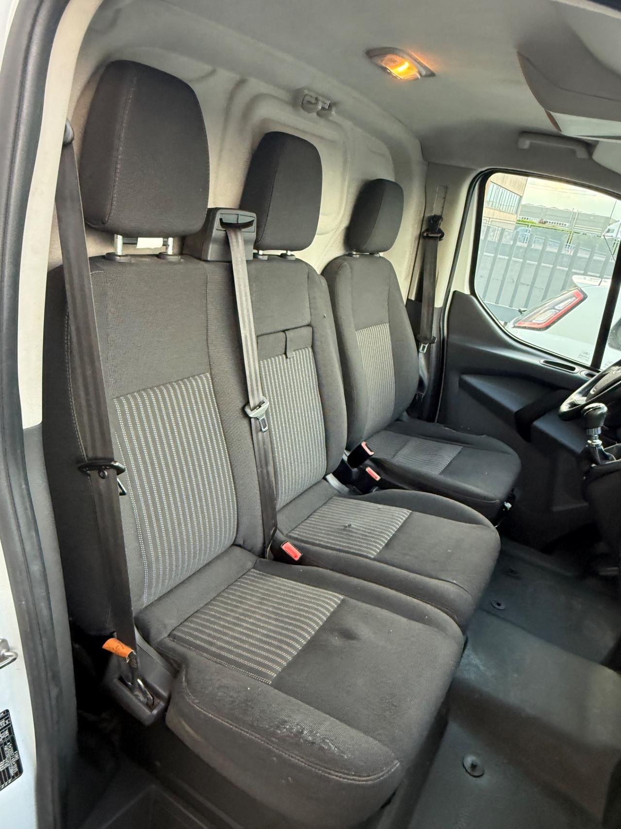 Ford Transit Custom 270 2.0 TDCi 130 PC Furgone Titanium