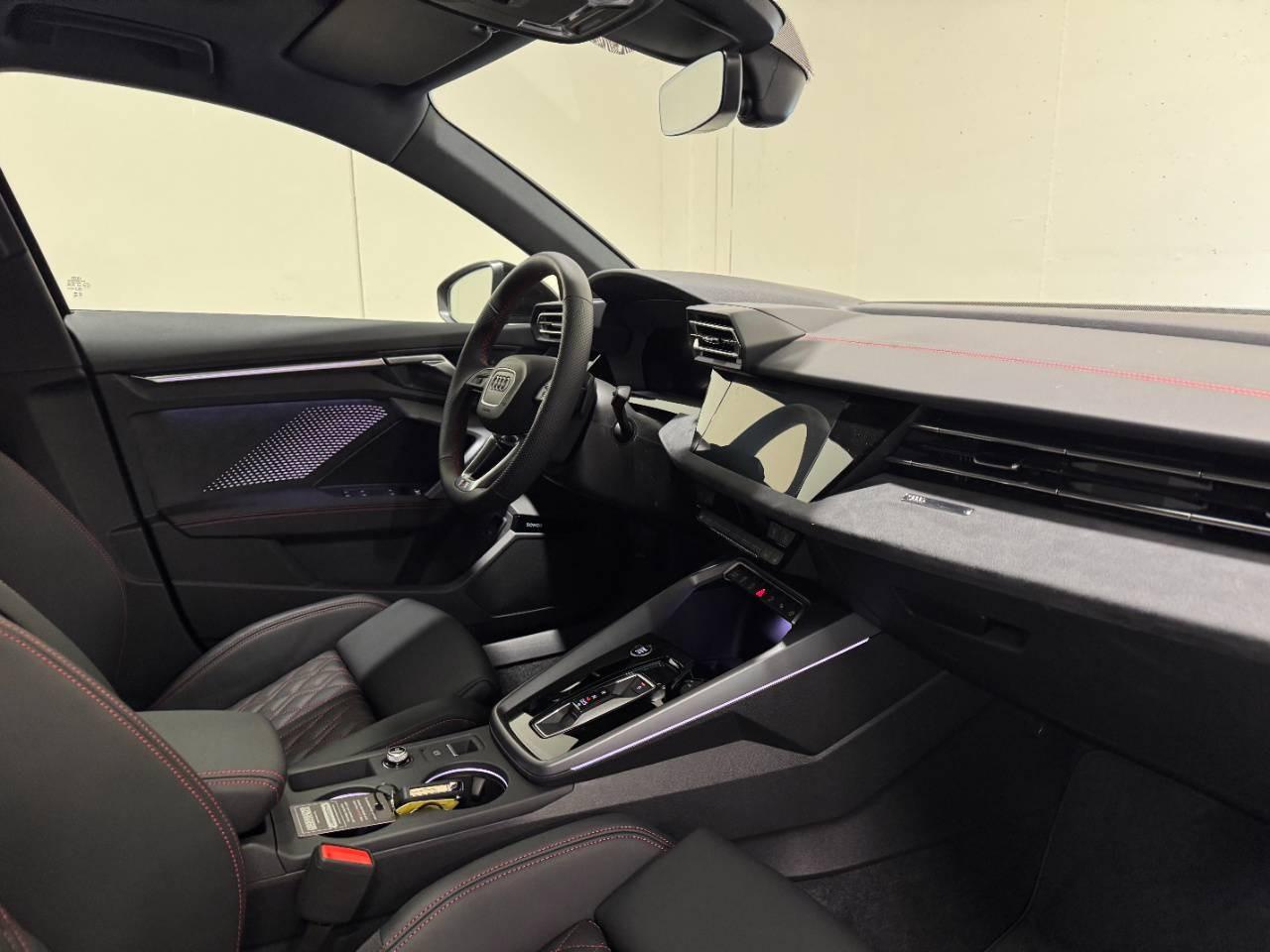 AUDI A3 SEDAN 35 TFSI MHEV S-TRONIC S-LINE