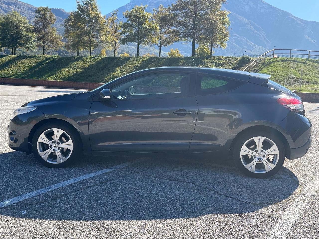 Renault Megane Mégane Coupé OK NEOPATENTATI