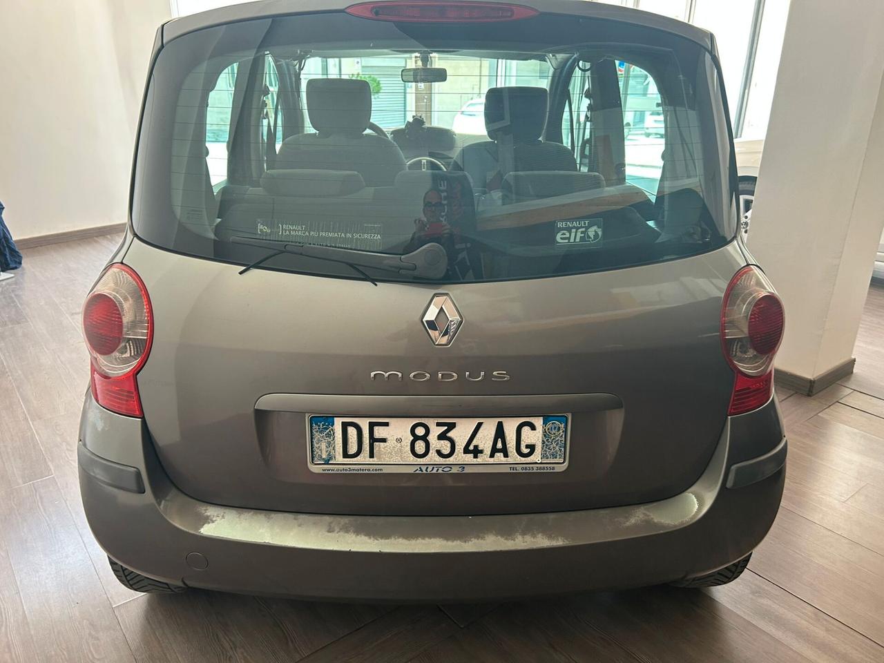 Renault Modus 1.5 dCi 70CV Neopatentati